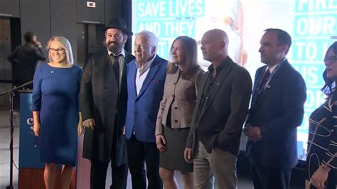Combating Hate: Local leaders, Patriots owner Robert Kraft join advocates in promoting campaign against antisemitism